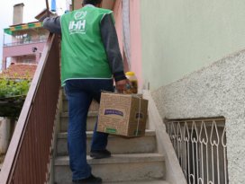 Konya İHH Ilgın’da Ramazan kumanyası dağıttı