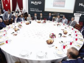 Konya protokolü MÜSİADın iftarında buluştu