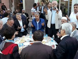 Başkan Akyürek iftarlara katılıyor