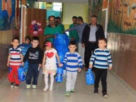 Şehit Erol Olçok İlkokulu miniklerinden örnek davranış