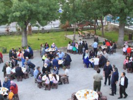 Bozkırda şehit ve gazi ailelerine iftar yemeği