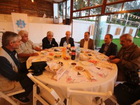 Özaltun, kardeşlik iftarında yetim çocuklarla buluştu