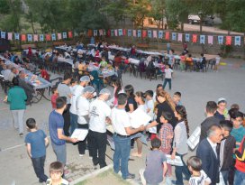 Konyadan Hakkariye kardeşlik sofrası
