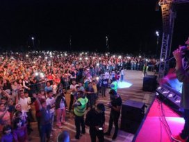 Buray, Beyşehir’de hayranlarını coşturdu