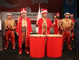 Şehit aileleri ve gazilere ‘Mehteran’ jesti