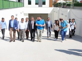 Karatayda düğün salonu basına tanıtıldı