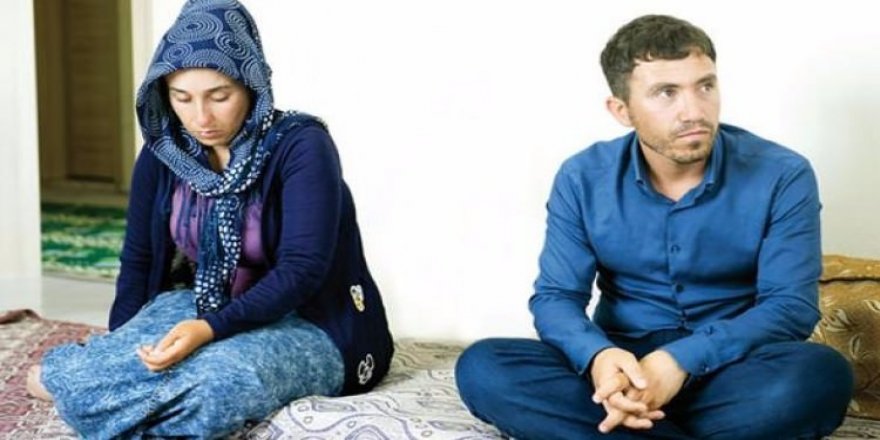 4 ay sonra dedikodular yüzünden şehri terk ettiler
