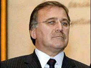 Başkanın odasında her sabah Böcek aranacak