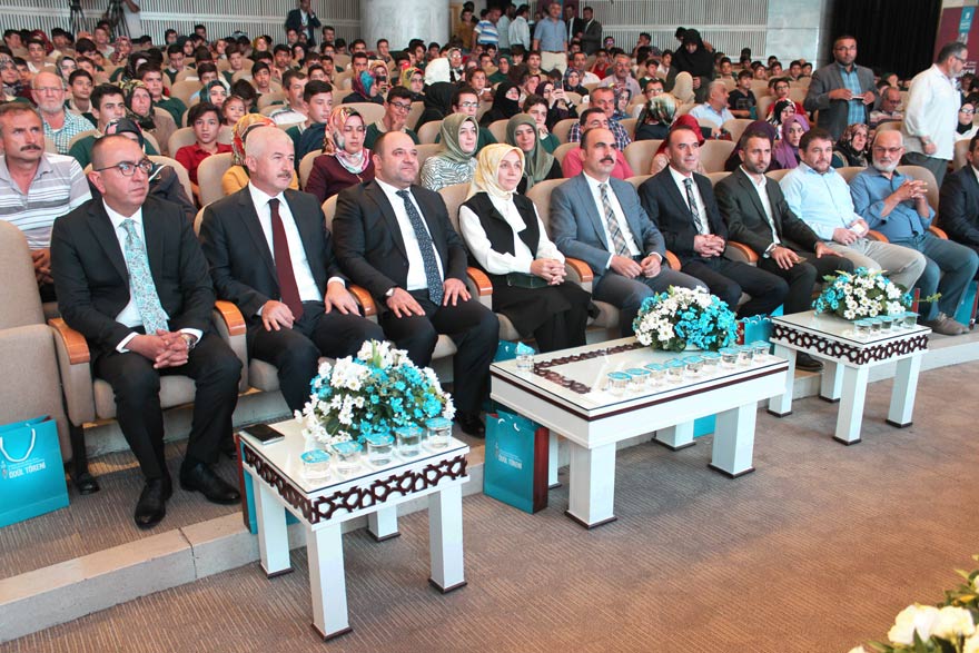 Kanla yazılan destan, kalemle ölümsüzleşti