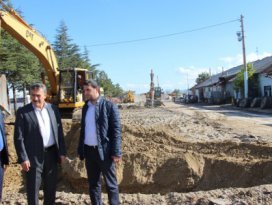Başkan Tutal, makine parkı binasını inceledi