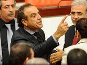 Mecliste küfürlü kavga