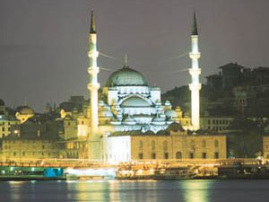 Bu gece mübarek Miraç Kandili