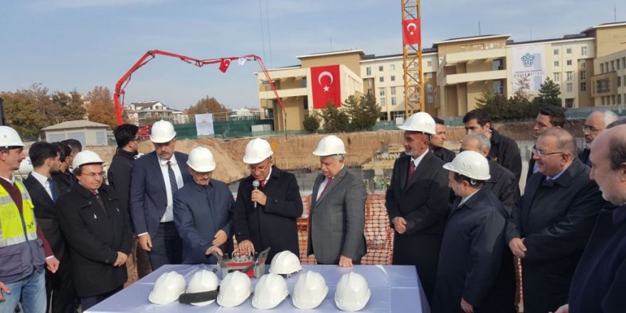 Ahmet Keleşoğlu İlahiyat Fakültesinin temeli atıldı