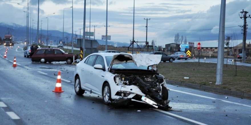 Konyada trafik kazası: 3 yaralı