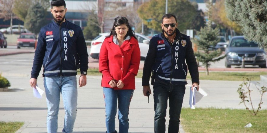 Sevgilisini bıçaklayarak öldüren kadın tutuklandı