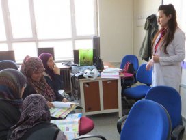 Karapınarda okuma yazma kursu açıldı