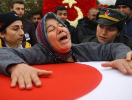 Konya, şehidini kalbine gömdü