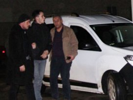 Eski ortağını bıçakla yaraladı