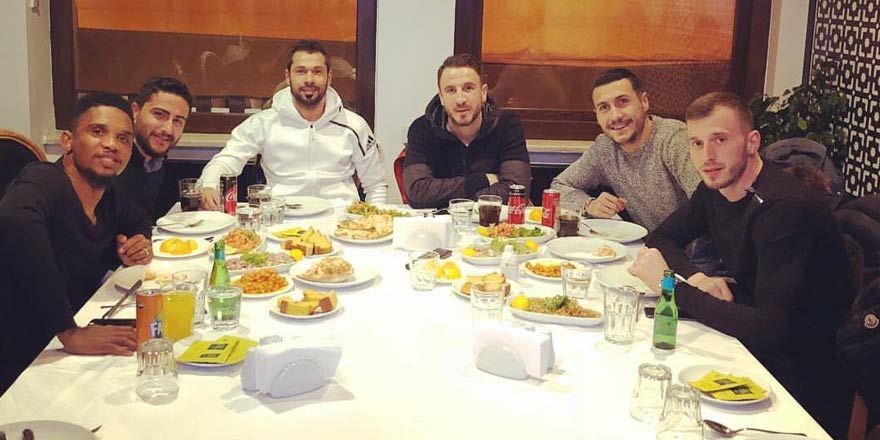 Kaptan Ali Çamdalı yeni transferlerle yemekte buluştu