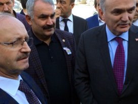 Bakan Özlüden Konyanın ilçesine yeni sanayi müjdesi!