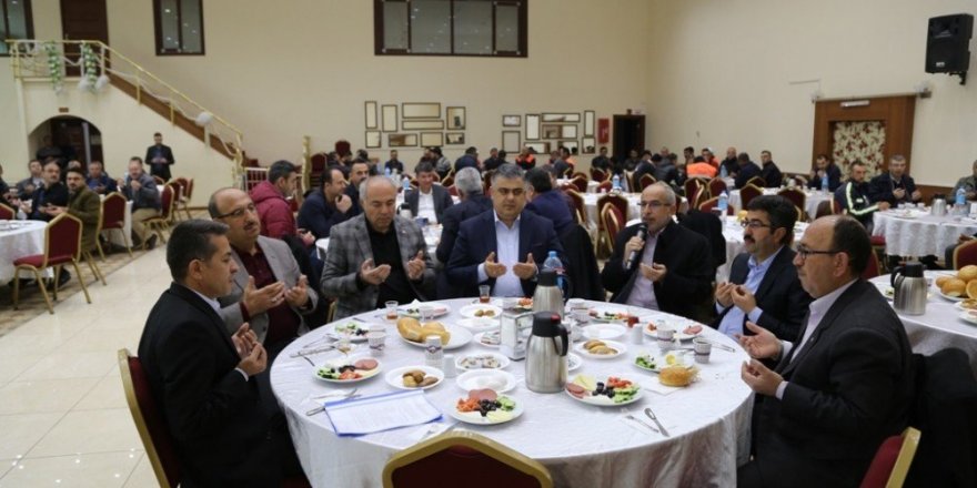 Başkan Özgüven taşeron işçilerle bir araya geldi
