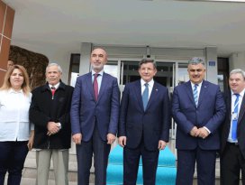 Davutoğlu ilçe ziyaretlerine devam etti