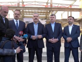 Bakan Arslan: Sıra, Afrinde terör örgütlerinin yuvalarını başına yıkmakta