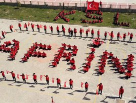 Konya Spor Lisesi öğrencilerinden Afrin için kareografi