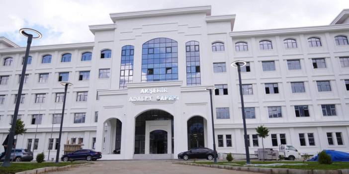 Konya'da yapılan adalet sarayı açılış için gün sayıyor